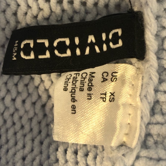 BLUE KNIT SWEATER! - Picture 2 of 3